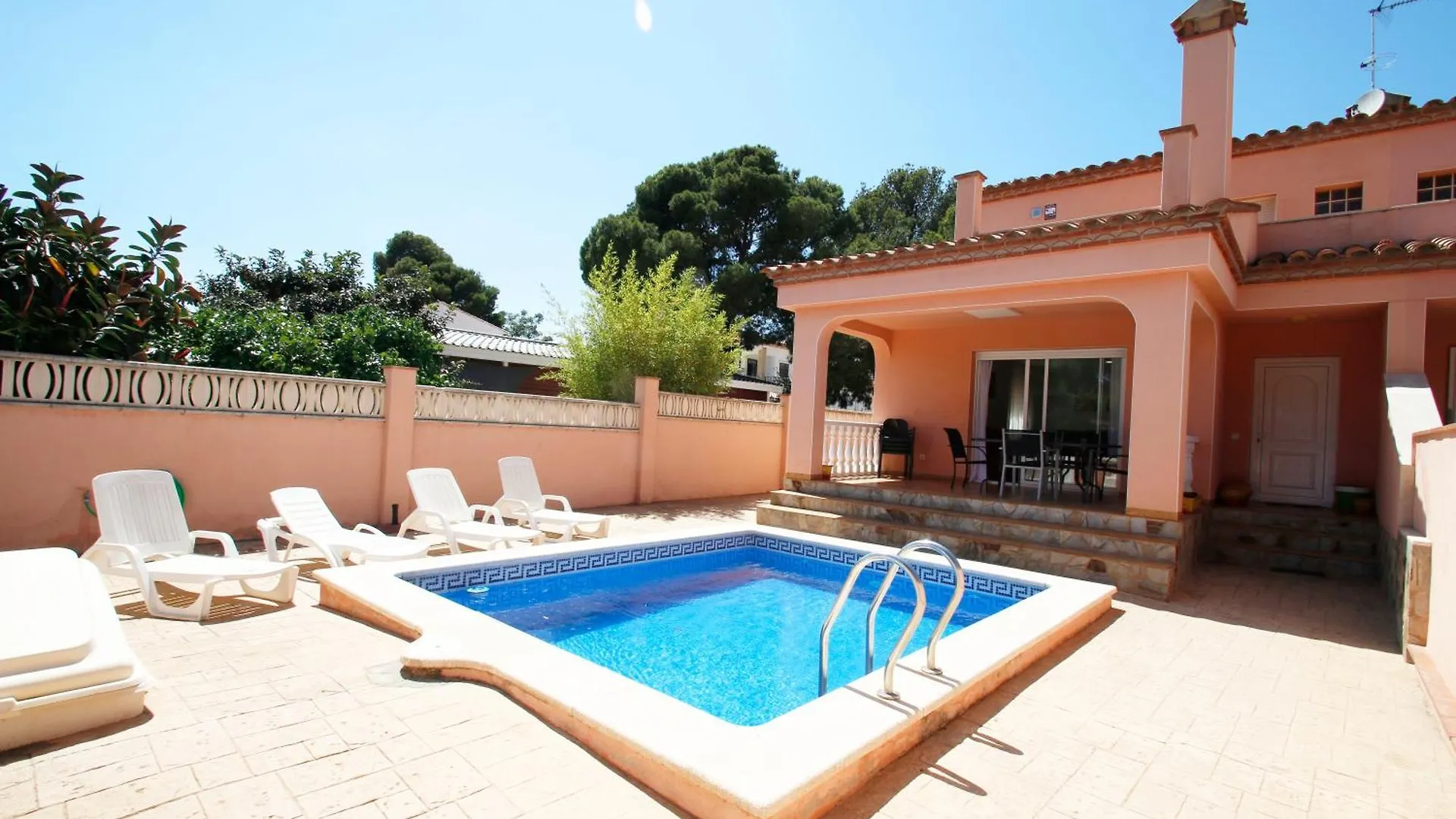 Villa Fatima Miami Platja  España